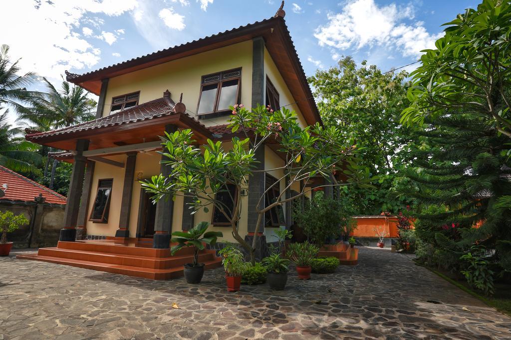 Villa Maryadi Lovina  Luaran gambar