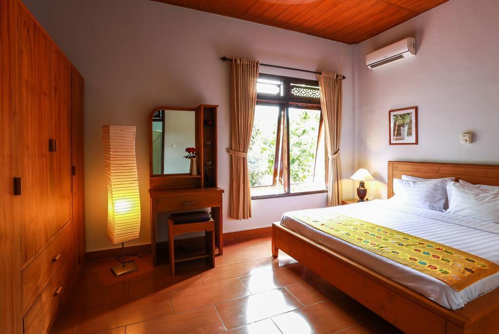 Villa Maryadi Lovina  Luaran gambar